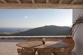 Mykonian Icon Villa