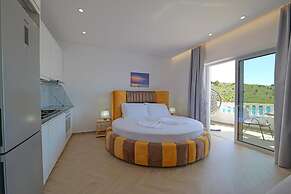 Villa Juna Beach