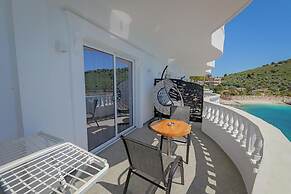 Villa Juna Beach