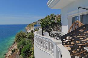 Villa Juna Beach
