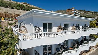 Villa Juna Beach