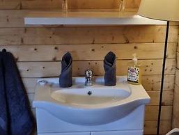 Glamping Cabin - Great for Hikers - Breakfast Inc!