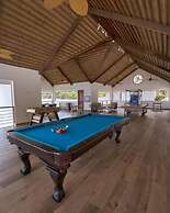 Ordovician Beach Resort