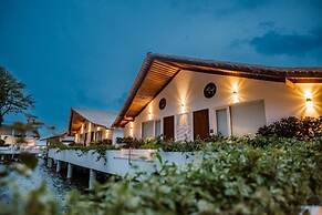 Ordovician Beach Resort