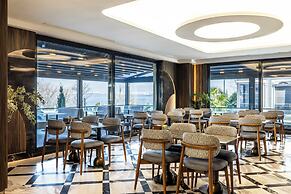 Ezkar Bathonea Art İstanbul Hotel