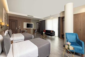 Ezkar Bathonea Art İstanbul Hotel