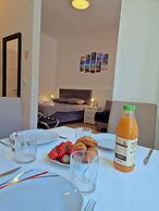 Lola's Place