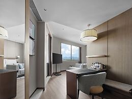Doubletree By Hilton Yantai Golden Coast Hotel & Suites
