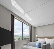 Doubletree By Hilton Yantai Golden Coast Hotel & Suites