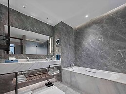 Doubletree By Hilton Yantai Golden Coast Hotel & Suites