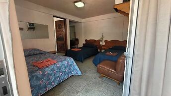 Royal Palace Hostal