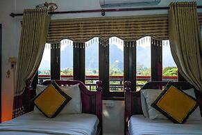 Bountang Mountain View Riverside Hotel