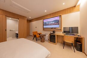 H Avenue Munhyeon