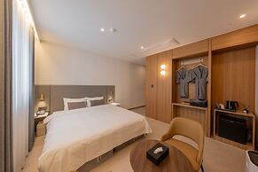 H Avenue Munhyeon