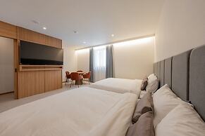 H Avenue Munhyeon