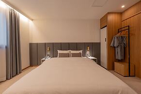 H Avenue Munhyeon