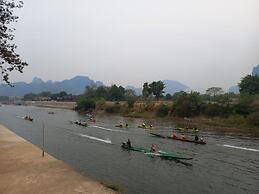 Riverside Garden Hostel