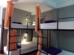 Riverside Garden Hostel