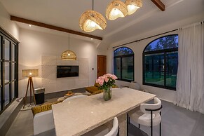 Villa Honey
