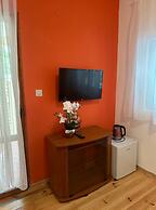 Themis Apart Hotel