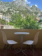 Themis Apart Hotel