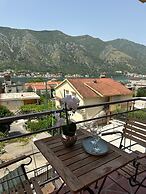 Themis Apart Hotel