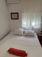 Themis Apart Hotel