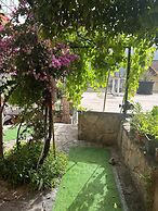 Themis Apart Hotel