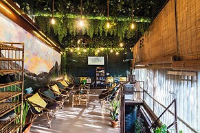 Forrest Hostels