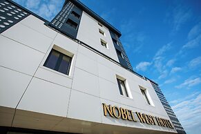Nobel West Hotel