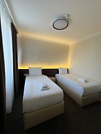 Nobel West Hotel