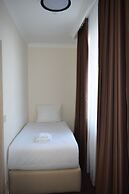 Nobel West Hotel