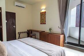 Marine Suites
