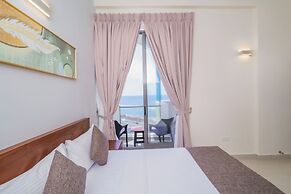 Marine Suites