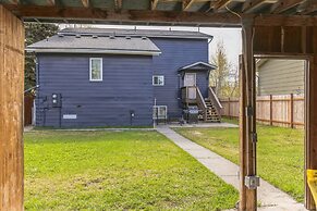 Apartment In Anchorage ~ 1.2 Miles from Downtown 2 Bedroom Apts by Red