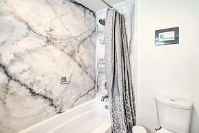 Apartment In Anchorage ~ 1.2 Miles from Downtown 2 Bedroom Apts by Red