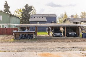 Apartment In Anchorage ~ 1.2 Miles from Downtown 2 Bedroom Apts by Red