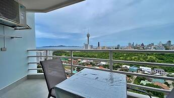 View Talay 5 - Beachfront Ocean View - High Floor & Huge Pool