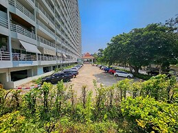 View Talay 5 - Beachfront Ocean View - High Floor & Huge Pool