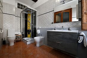 Vicolo dell'Aquila- Residenze Romanae