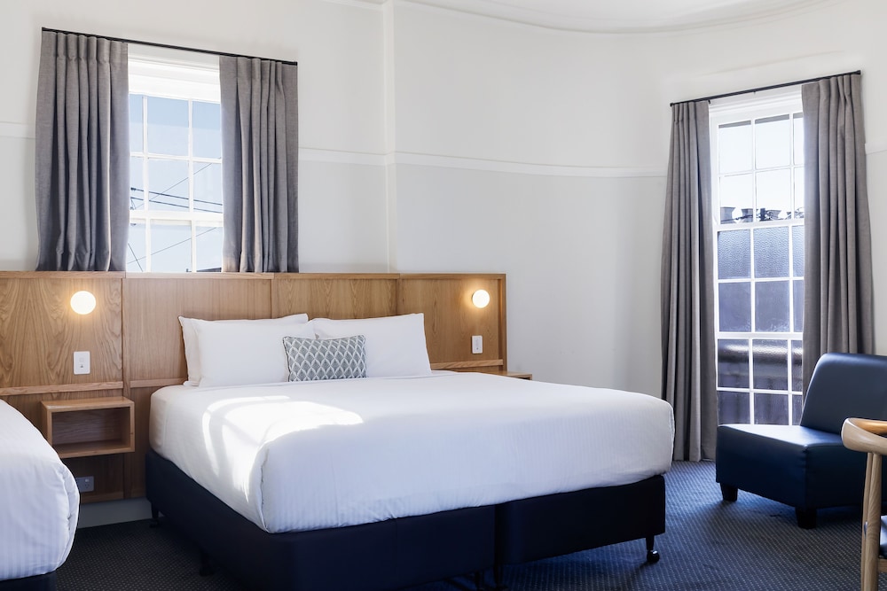Mortdale Hotel