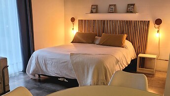 La Belle San Isidro Lofts