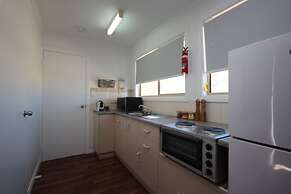 Costello Hotels - Moonta Bay Cabins