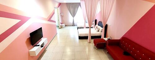 PoP Kitty Octagon Ipoh Homestay