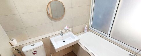 PoP Kitty Octagon Ipoh Homestay