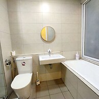 PoP Kitty Octagon Ipoh Homestay