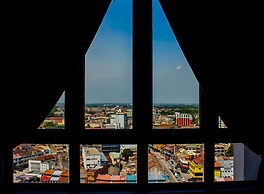 Octagon Premium Ipoh Homestay