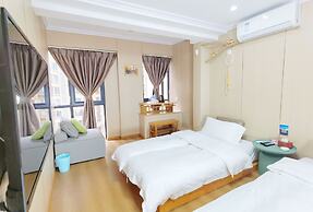 Orange Mingwu Hotel