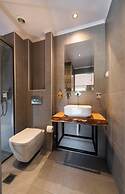 Drakatos Apartment 1B X