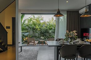 Premier Umalas Villas